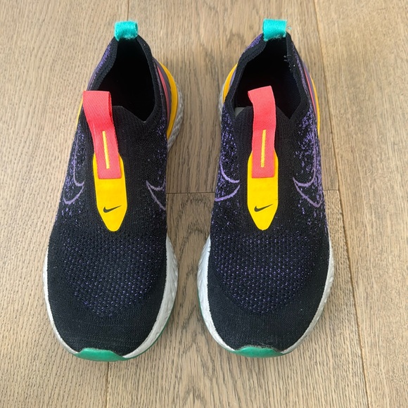 Nike Women’s Epic Phantom React Flyknit 'Black Multi' Sneakers - Picture 1 of 7